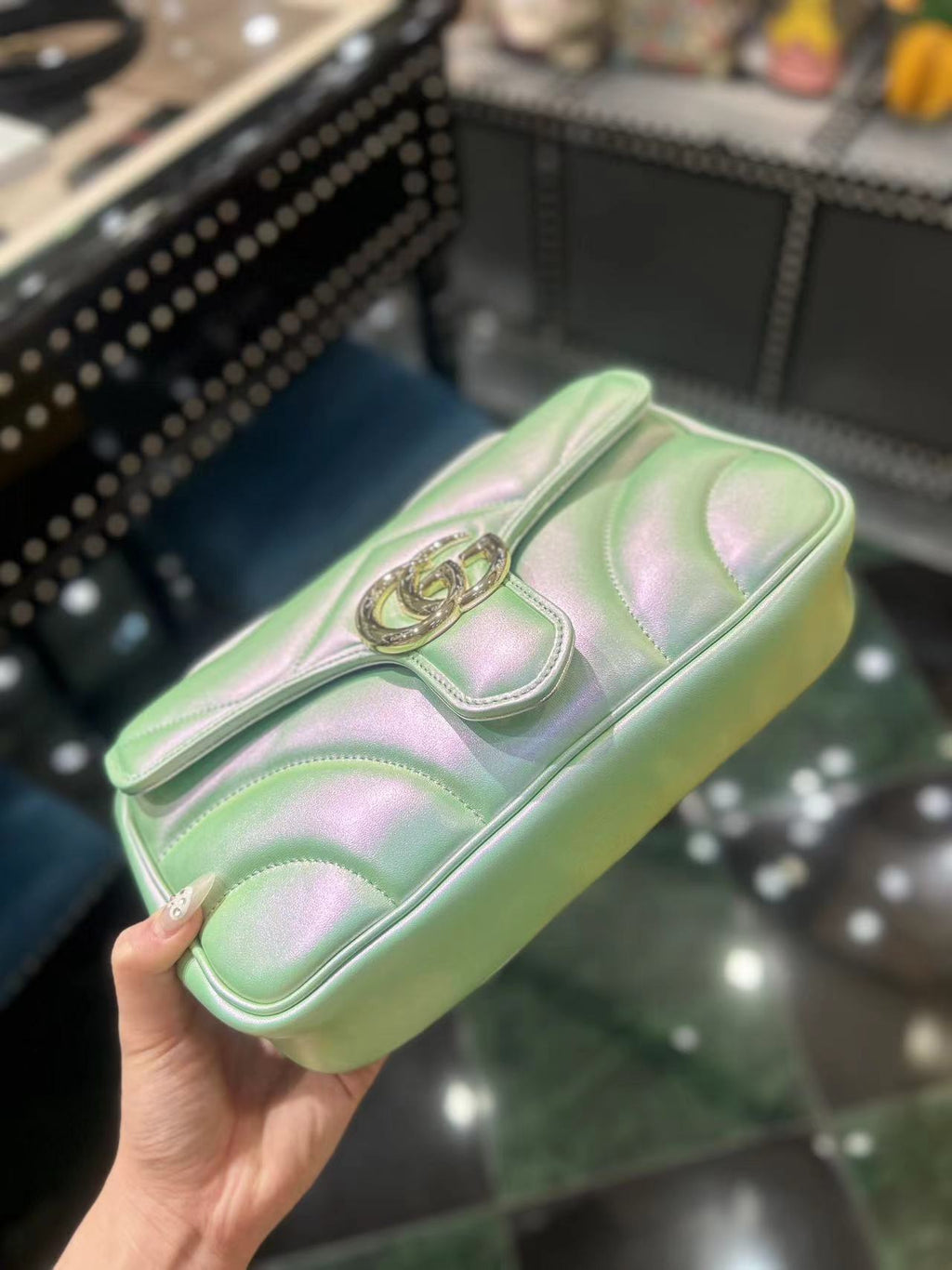 GUCCI MARMONT 26 MEDIUM SHOULDER BAG GREEN IRIDESCENT CALFSKIN
