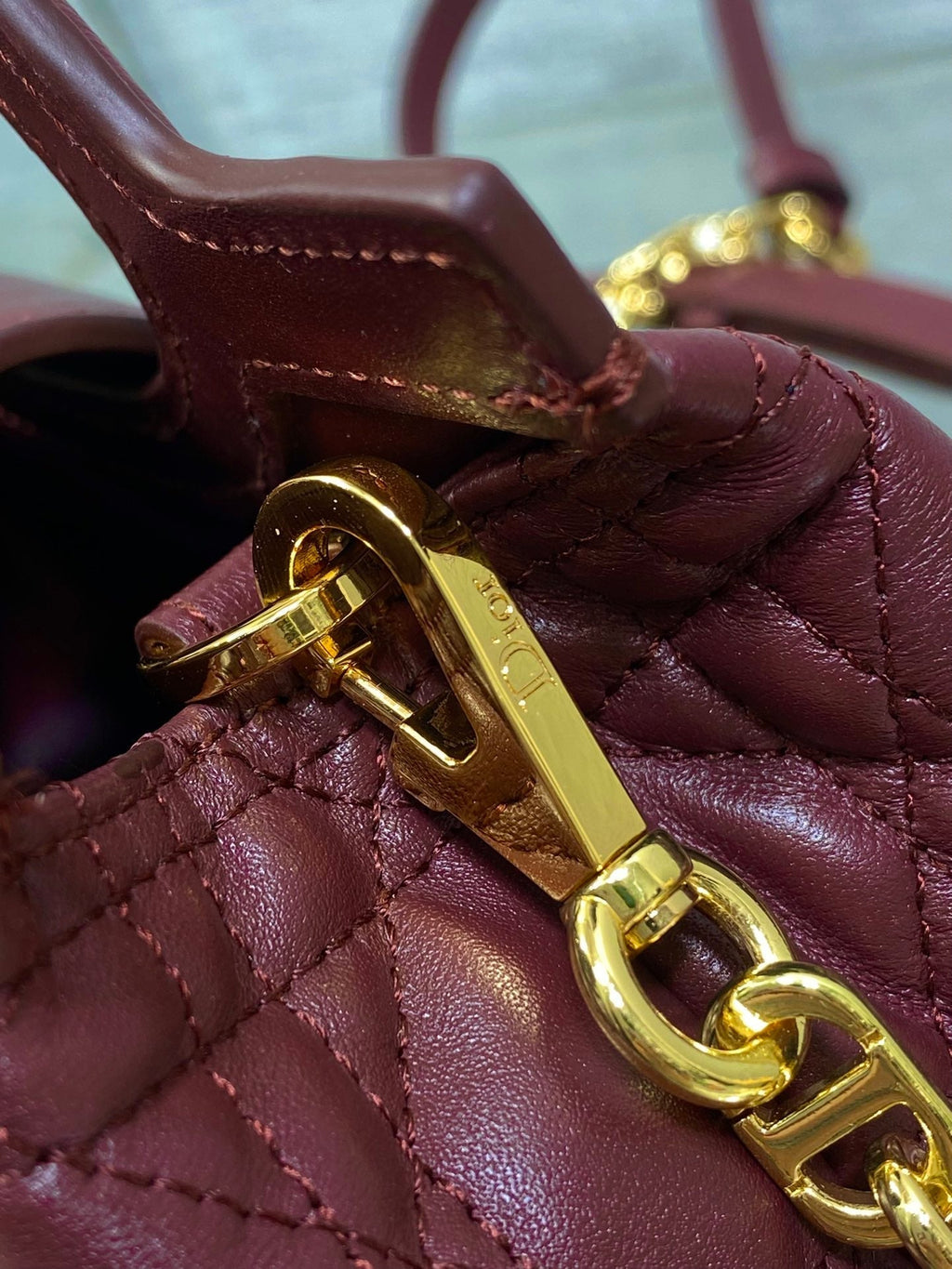 DIOR 25S JOLIE TOP HANDLE MINI BAG 18 IN BURGUNDY CALFSKIN GOLD HARDWARE