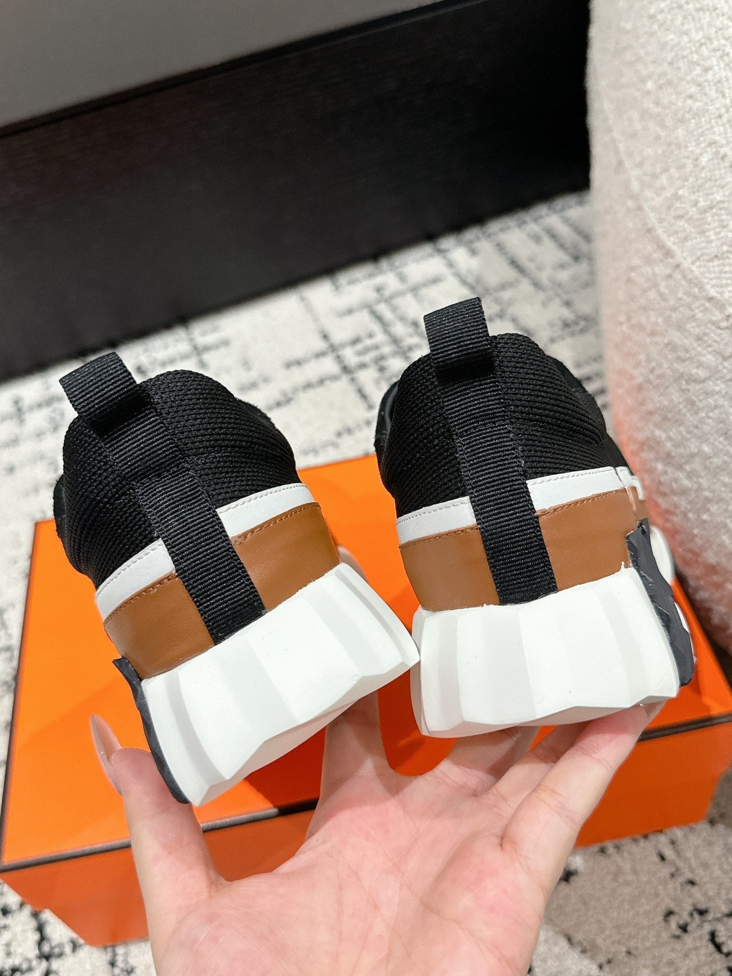 HERMES BOUNCING SNEAKER IN BRONZE BROWN CALFSKIN AND BLACK FABRIC