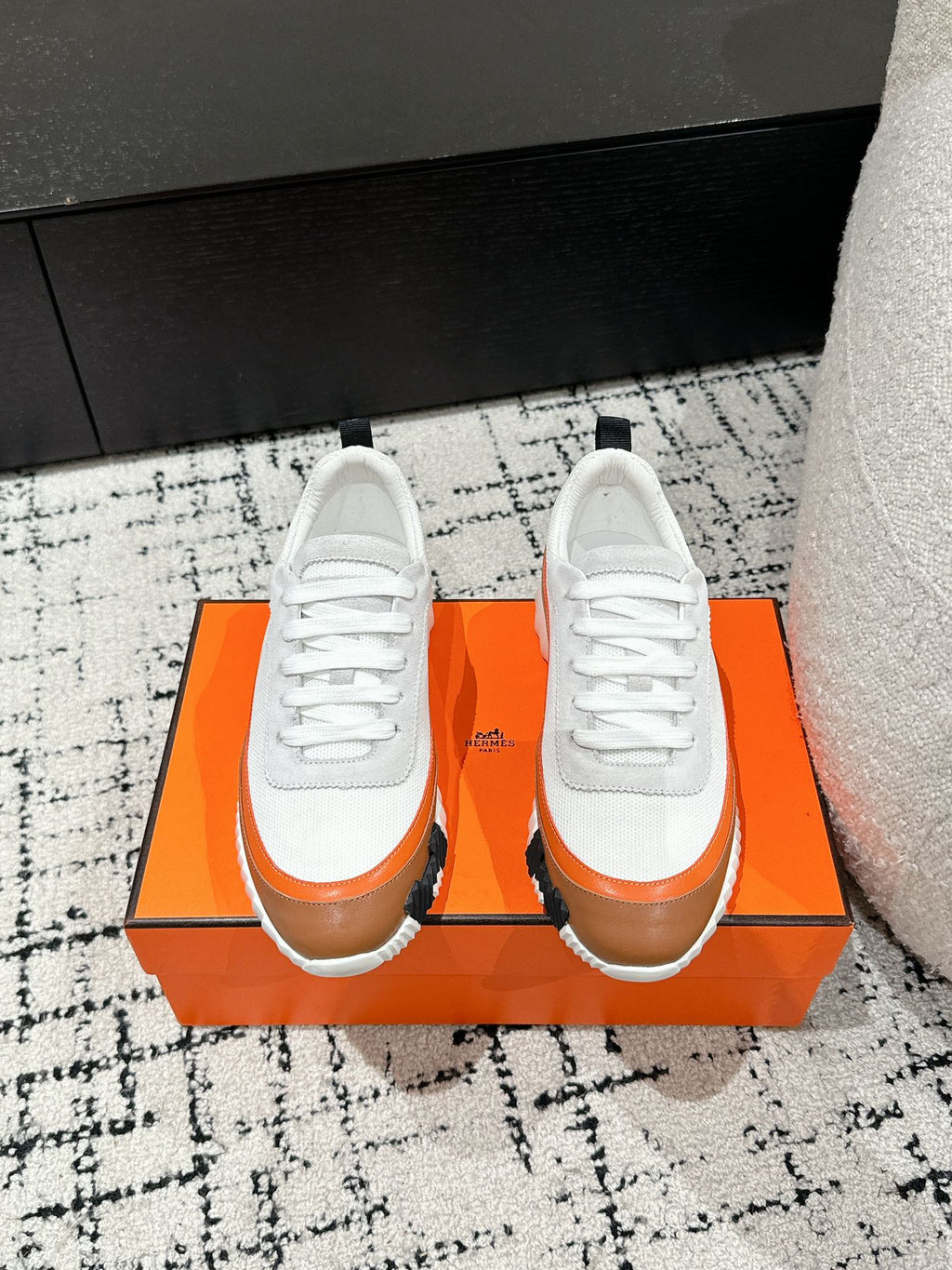 HERMES BOUNCING SNEAKER IN BRONZE BROWN CALFSKIN AND WHITE FABRIC