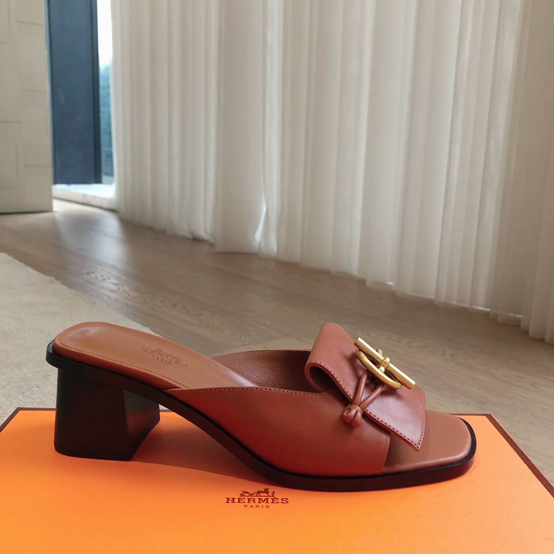 HERMES ILOT 45 SANDAL CARAMEL CALFSKIN
