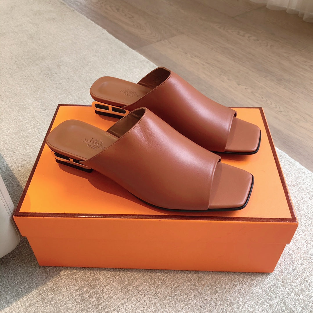 HERMES ICONIQUE 25 SANDAL CARAMEL CALFSKIN