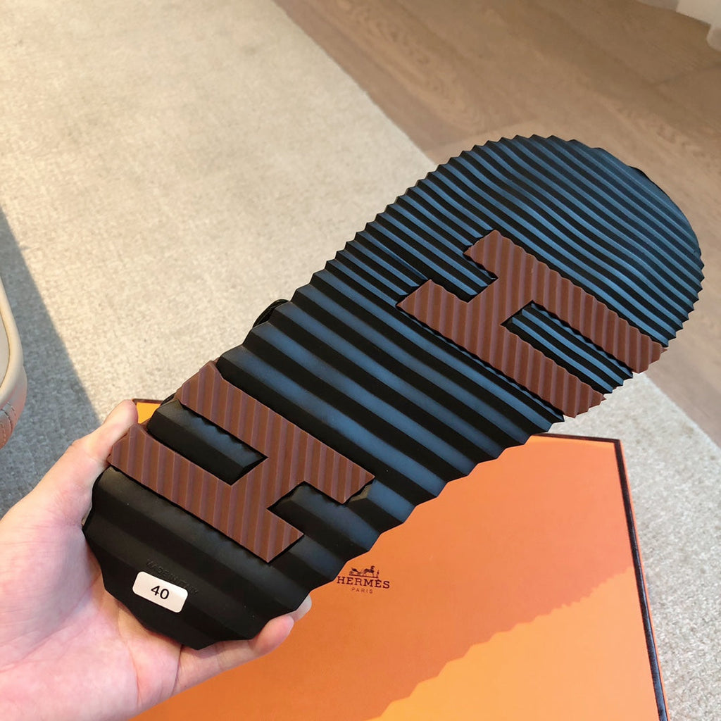 HERMES DAD SANDALS IN BLACK CALFSKIN AND RUBBER