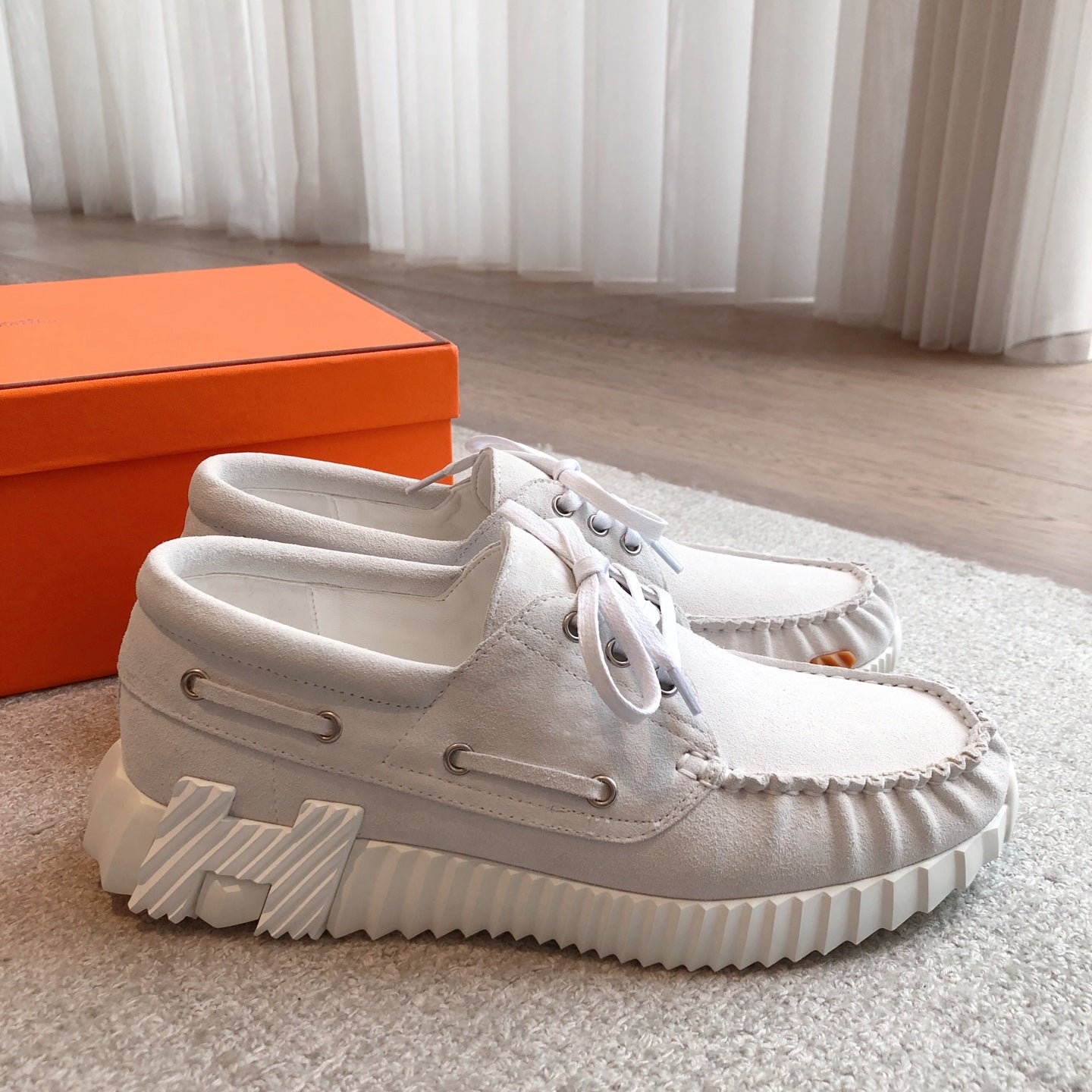 HERMES KETCH SNEAKER IN PALE GRAY SUEDE