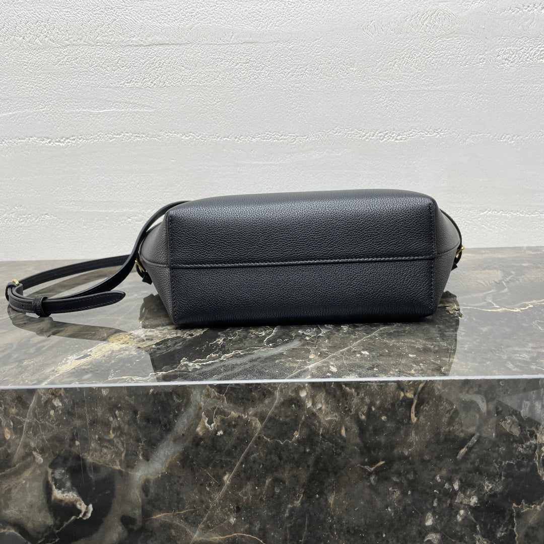 CELINE MINI CABAS ANAÏS CUIR TRIOMPHE 21 IN BLACK GRAINED CALFSKIN