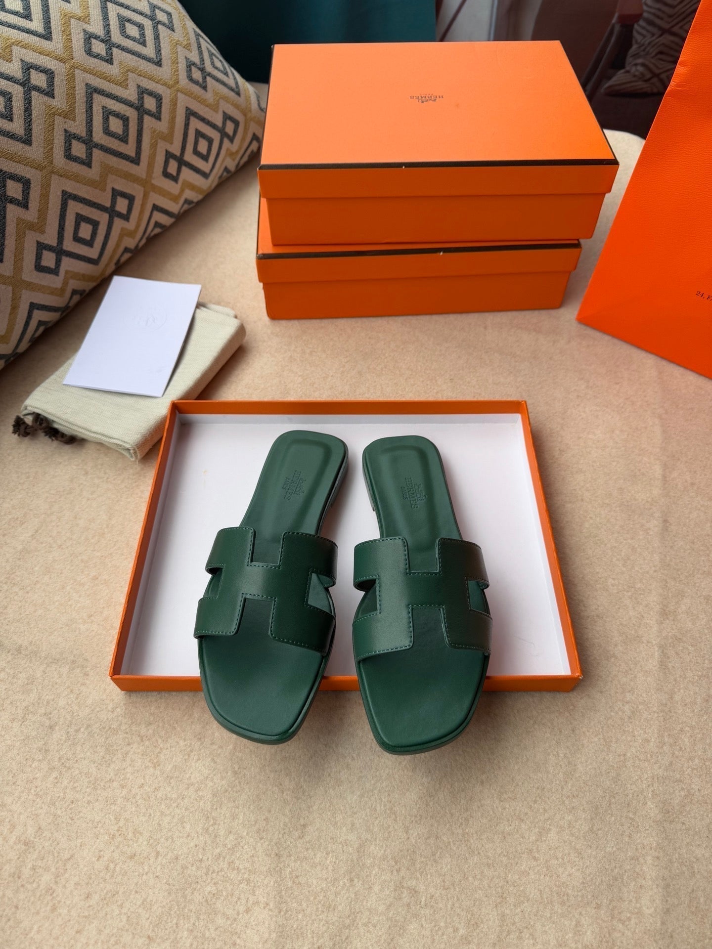 HERMES 0RAN SANDALS IN FOREST GREEN CALFSKIN