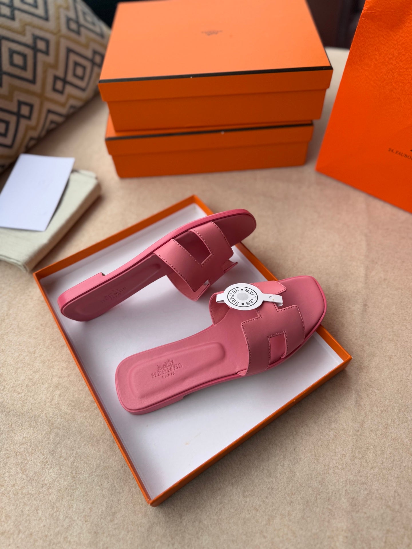 HERMES 0RAN SANDALS IN ROSE PINK CALFSKIN