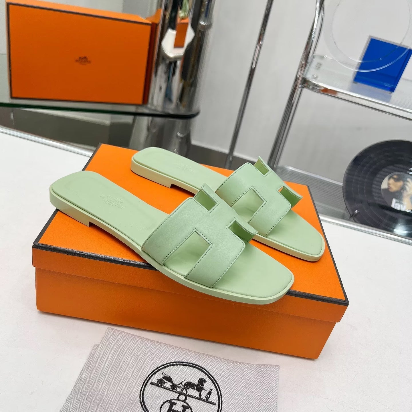 HERMES 0RAN SANDALS IN GREEN PASTEL CALFSKIN