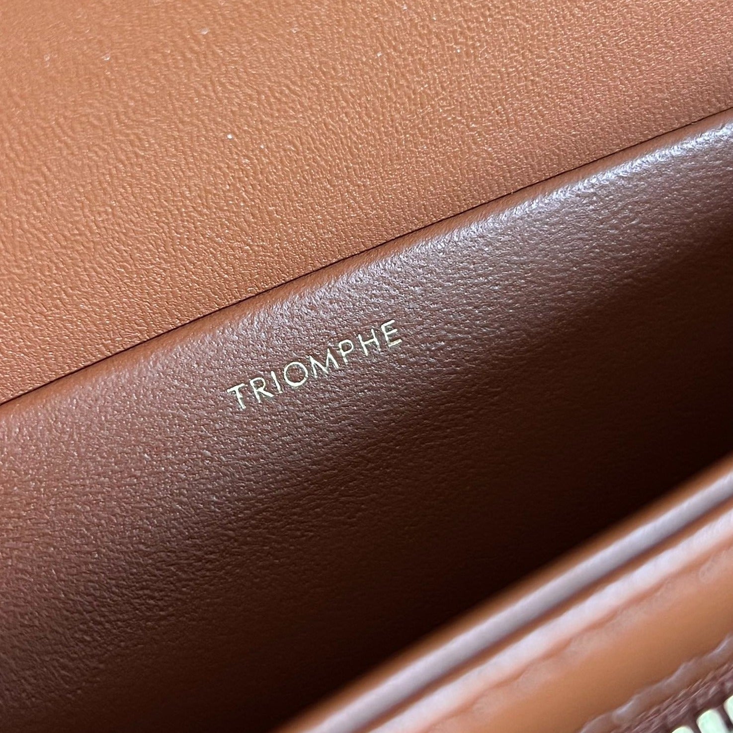 CELINE CLASSIQUE TRIOMPHE 22 TAN SMOOTH CALFSKIN