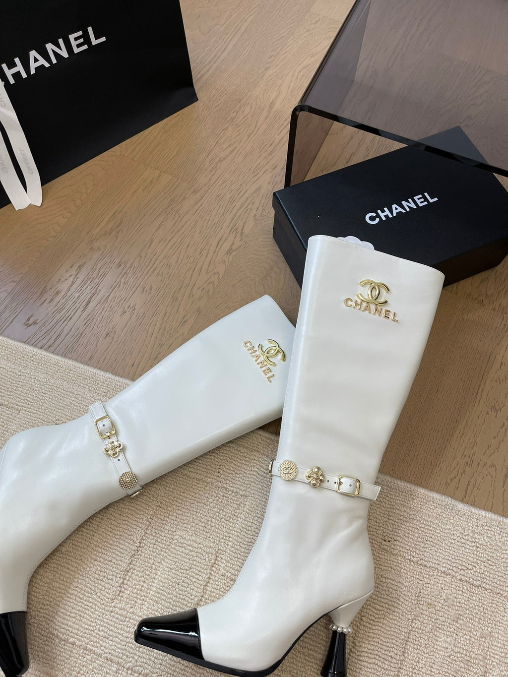 CHANEL KNEE HIGH BOOTS IN WHITE MIX BLACK CALFSKIN