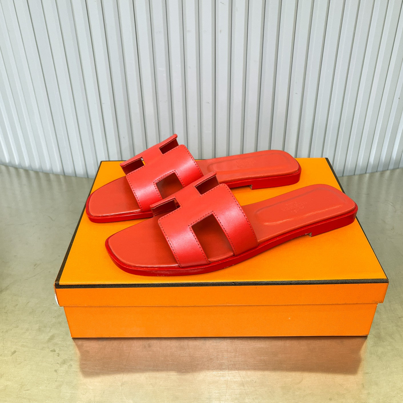 HERMES 0ran Sandal Red