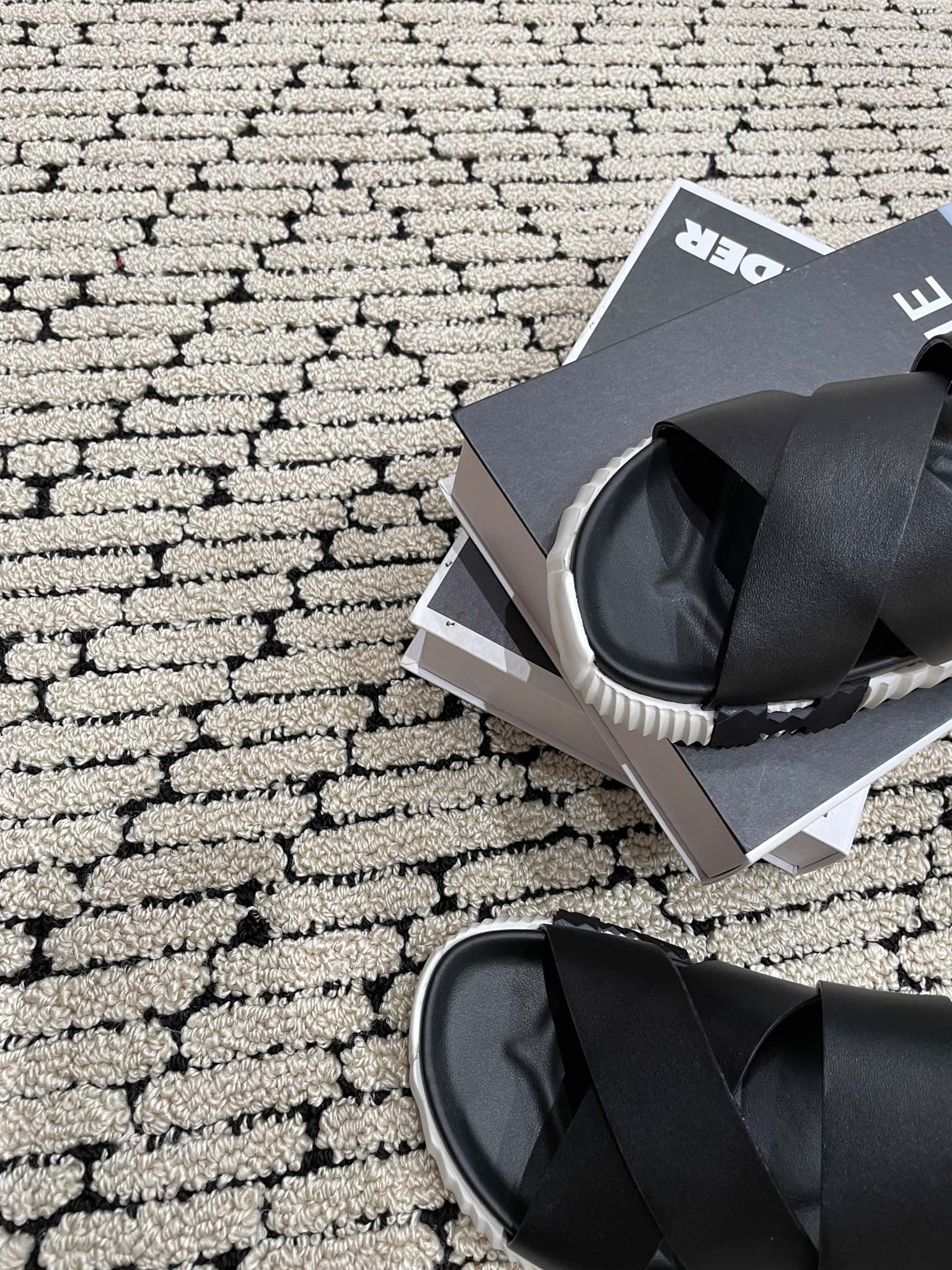 HERMES ELECTRIC SANDAL BLACK CALFSKIN