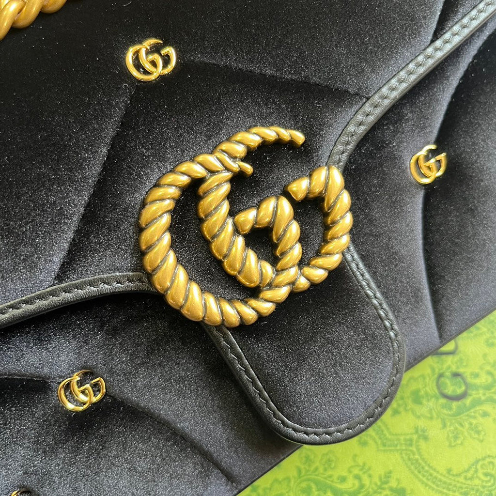GUCCI MARMONT MEDIUM 26 BAG IN BLACK VELVET