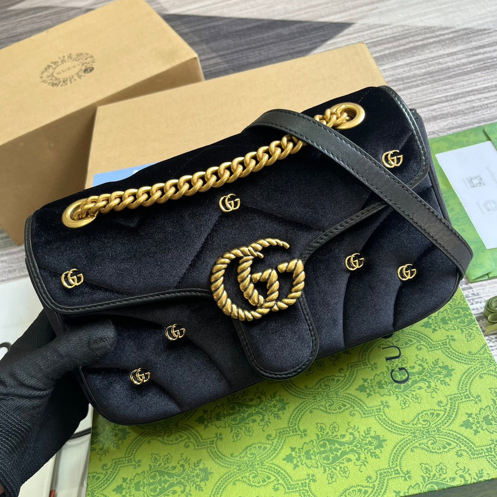 GUCCI MARMONT MEDIUM 26 BAG IN BLACK VELVET