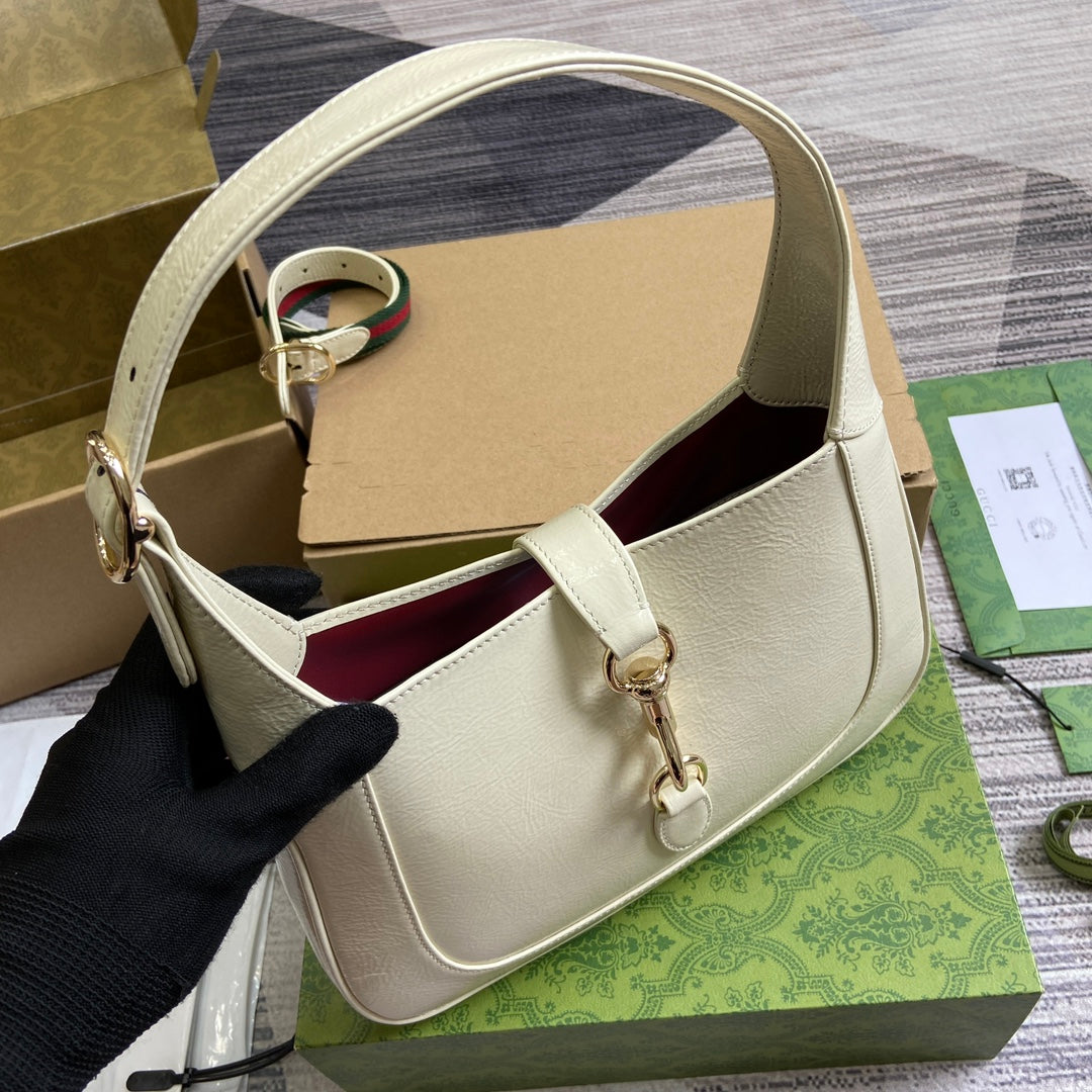 GUCCI JACKIE SMALL SHOULDER BAG 27 IN WHITE CRACKED LACQUER CALFSKIN GOLD HARDWARE