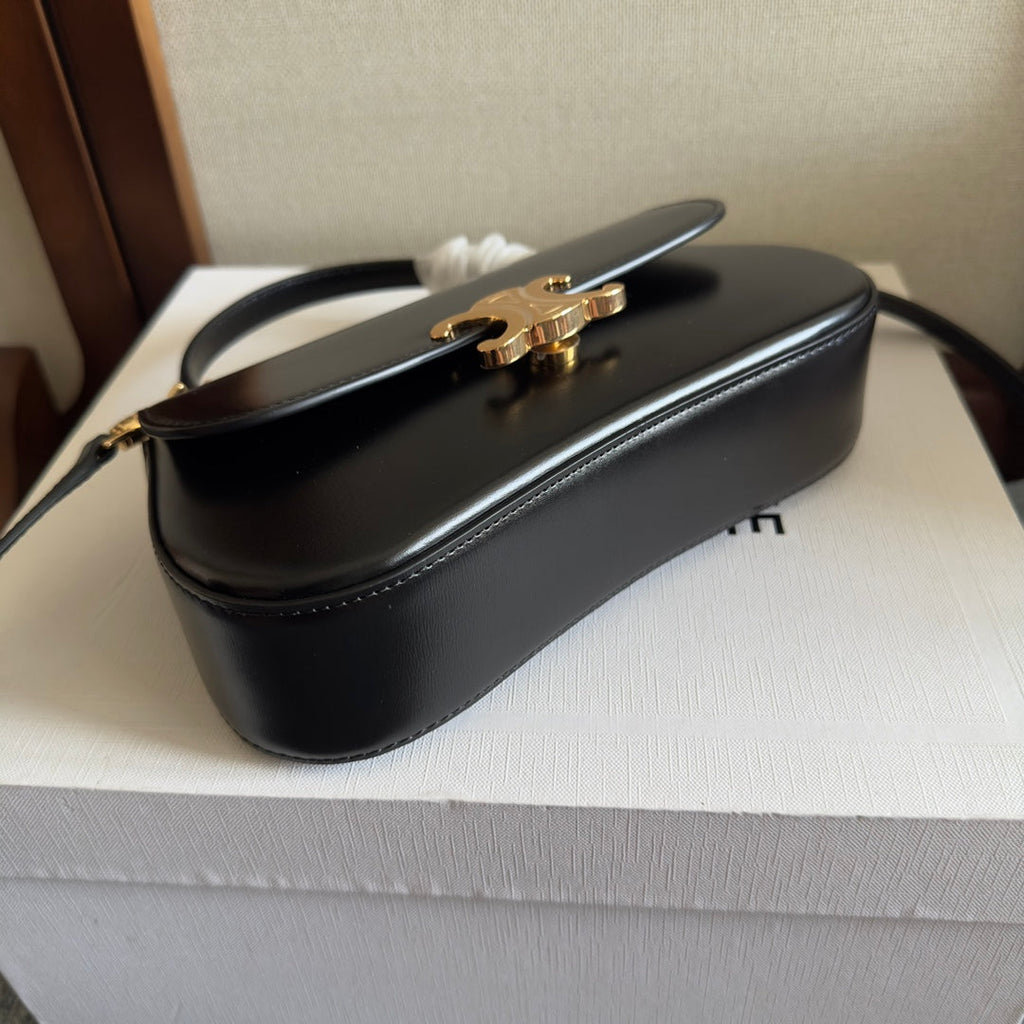 CELINE TEEN LOLA 20 IN BLACK CALFSKIN GOLD HARDWARE