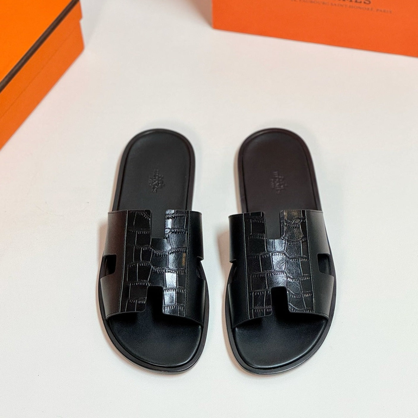 HERMES Izmir sandal black