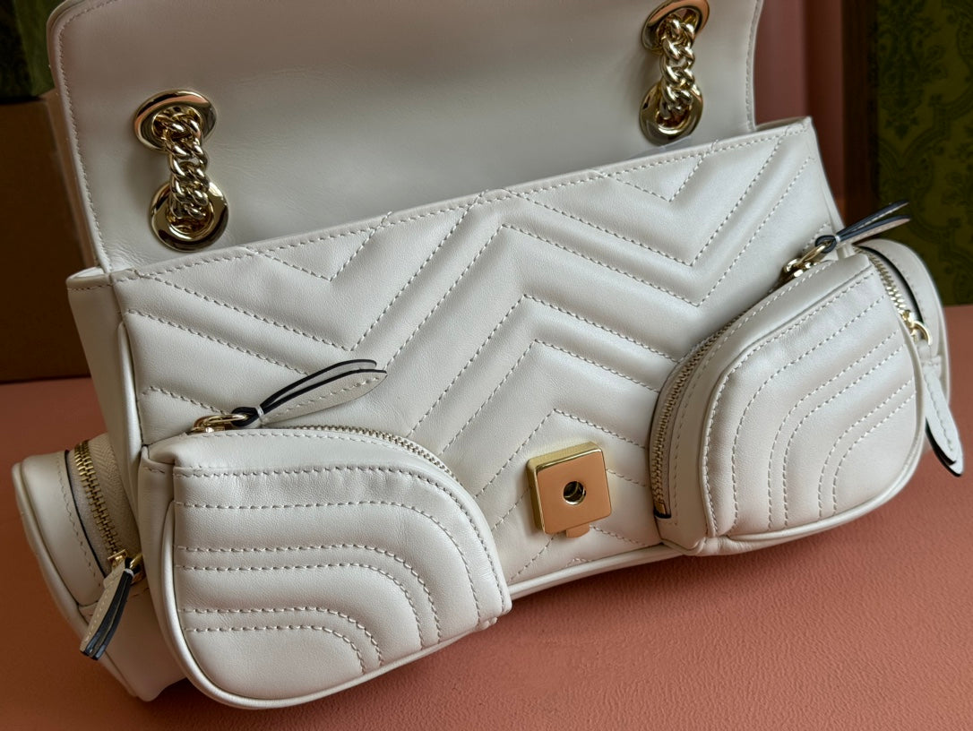 GUCCI MARMONT SMALL MULTI-POCKET BAG 25 IN WHITE CALFSKIN GOLD HARDWARE