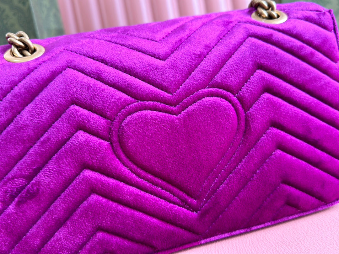 GUCCI 25S  MARMONT 26 CM IN DEEP PINK PURPLE VELVET WITH GOLD HARDWARE