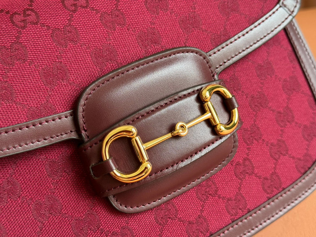 GUCCI HORSEBIT 1955 SHOULDER BAG 25 IN WINE RED CANVAS AND CALFSKIN GOLD HARDWARE