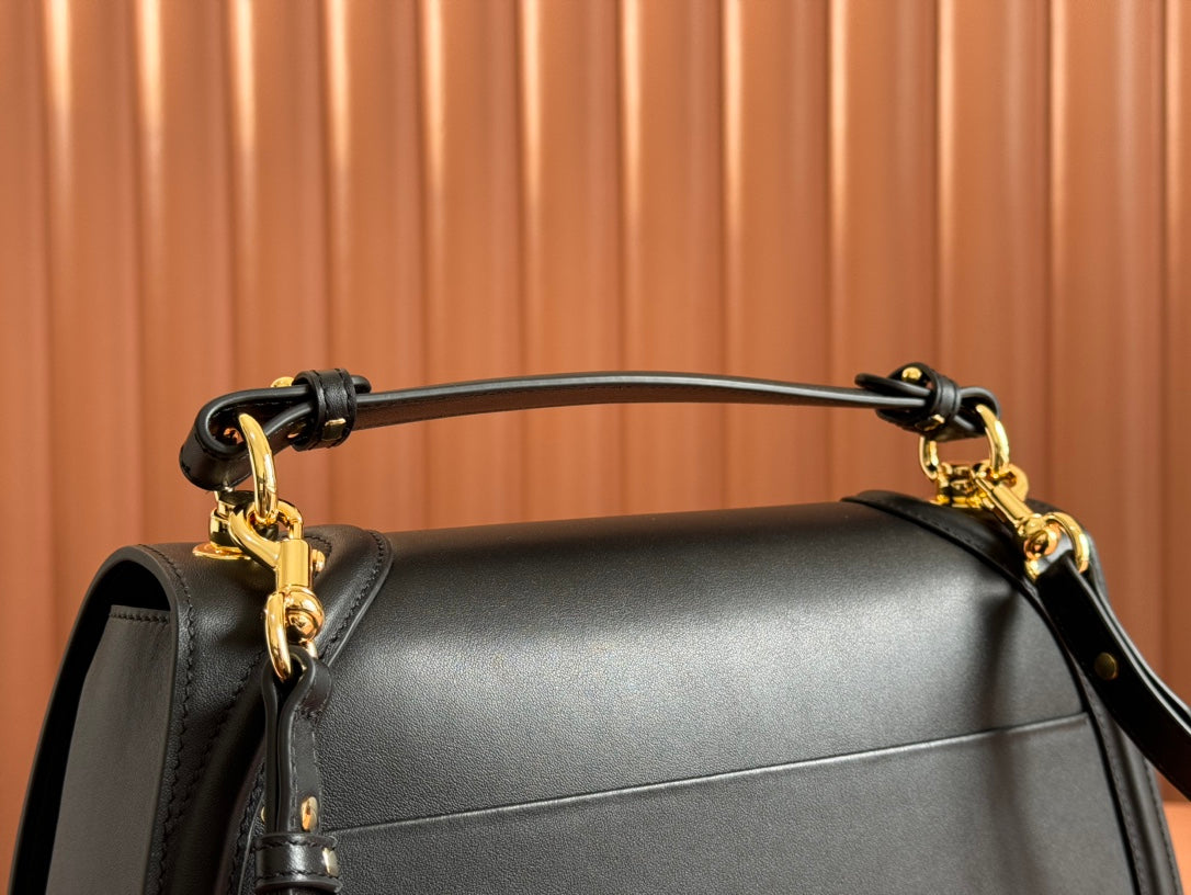 GUCCI BLONDIE LARGE TOP HANDLE BAG 32 IN BLACK CALFSKIN