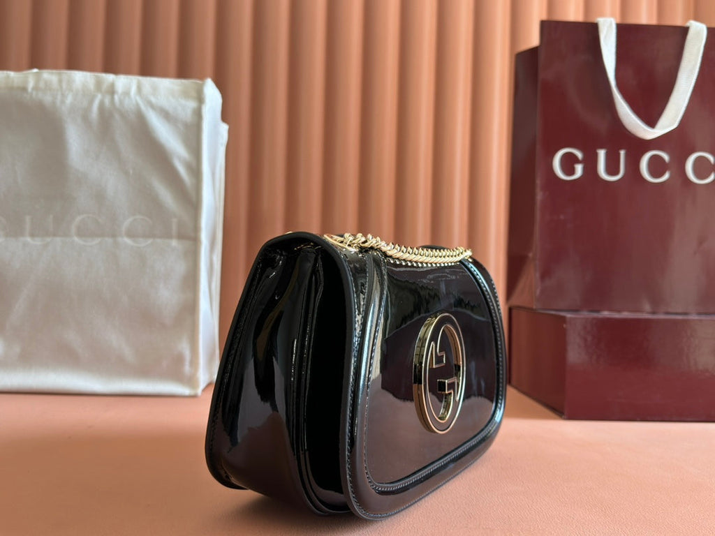 GUCCI MEDIUM BLONDIE SHOULDER BAG 26.5 IN BLACK PATENT CALFSKIN