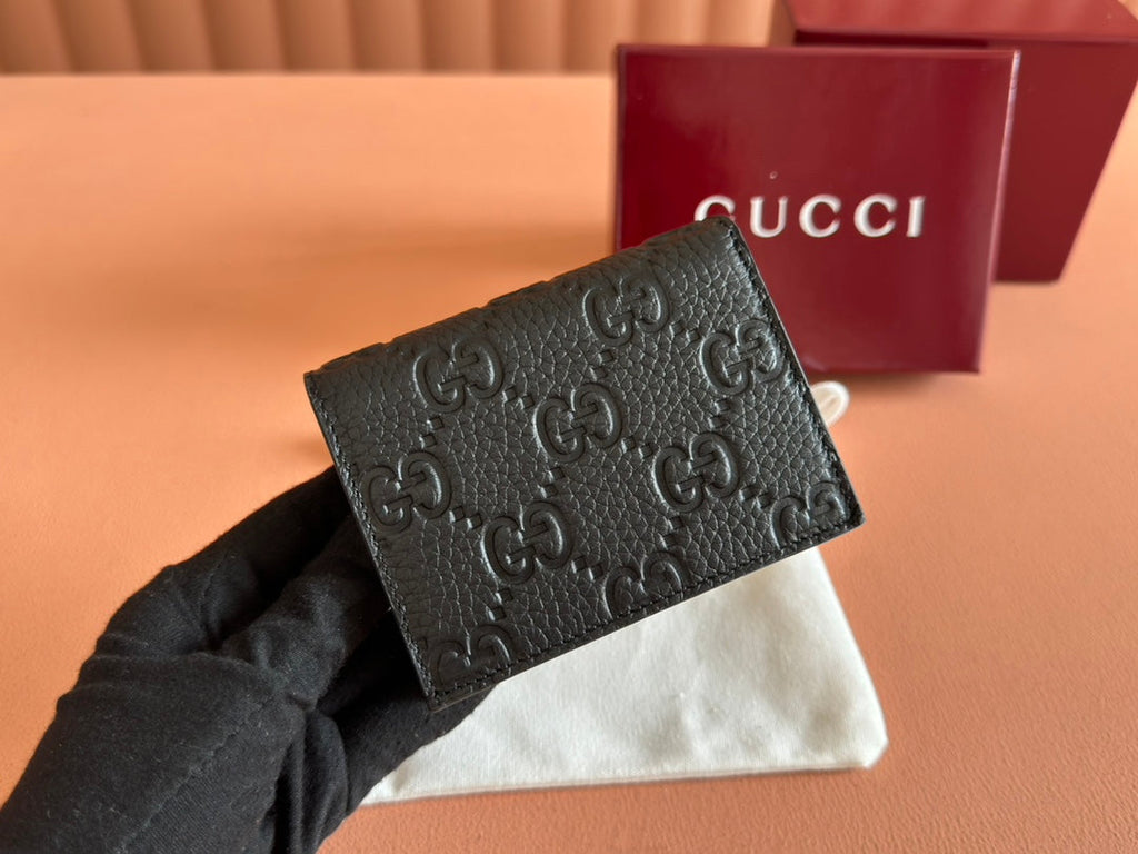 GUCCI EMBLEM MINI WALLET 11 IN BLACK  GRAINY CALFSKIN