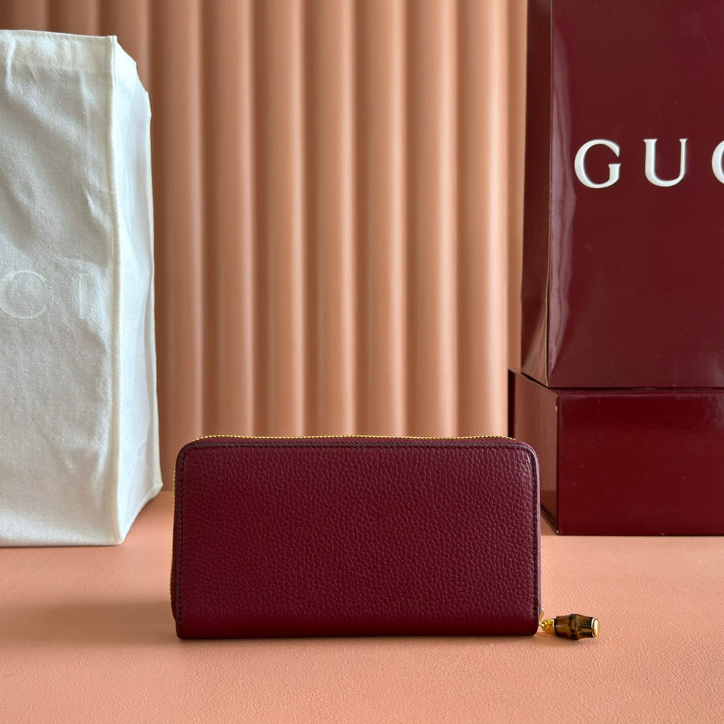 GUCCI 25S MARMONT WALLET 19 IN RED CALFSKIN GOLD HARDWARE
