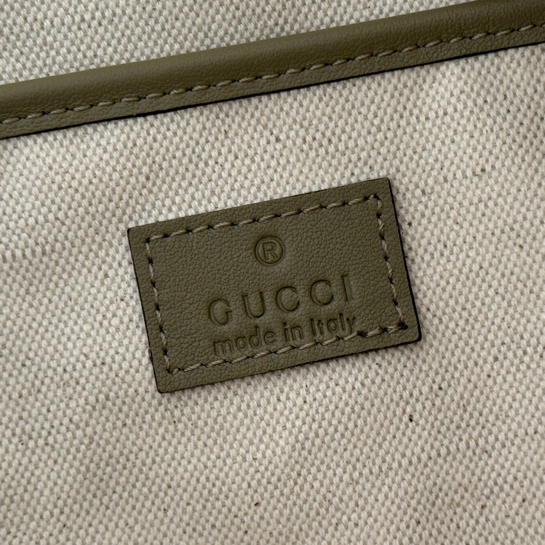 GUCCI 26S SHOULDER BAG 31 IN LIGHT GREEN EMBOSSED SUEDE