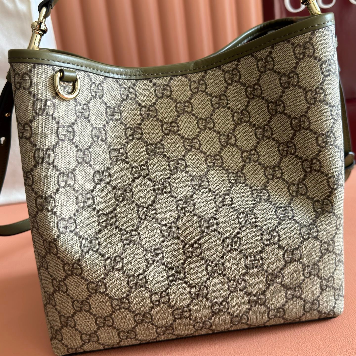 GUCCI 26S HAND BAG 25 IN DARK BEIGE AND MOSS GREEN CANVAS