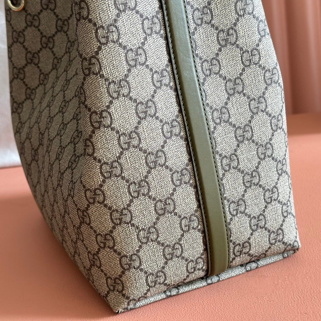 GUCCI 26S HAND BAG 25 IN DARK BEIGE AND MOSS GREEN CANVAS