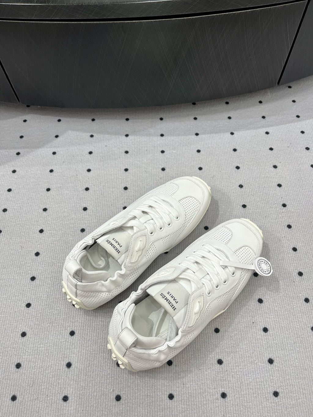 HERMES TRAIL SNEAKER IN WHITE CALFSKIN