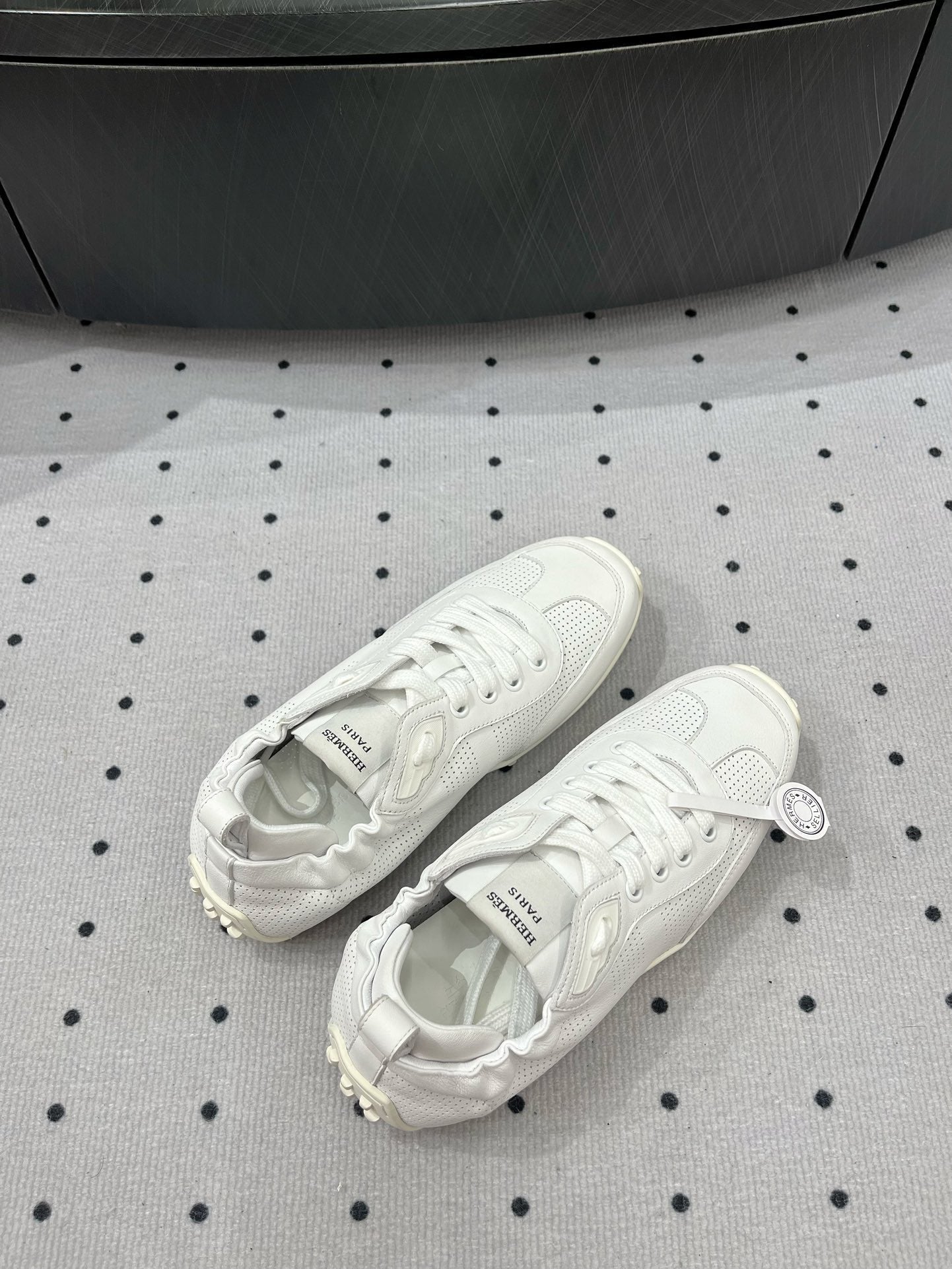 HERMES TRAIL SNEAKER IN WHITE CALFSKIN