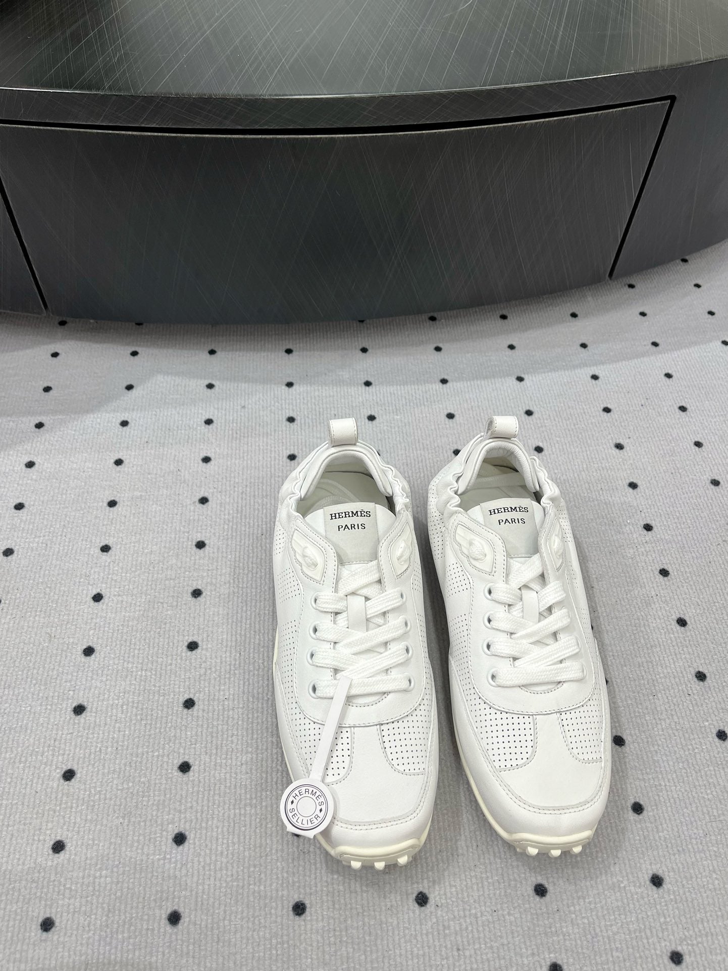 HERMES TRAIL SNEAKER IN WHITE CALFSKIN