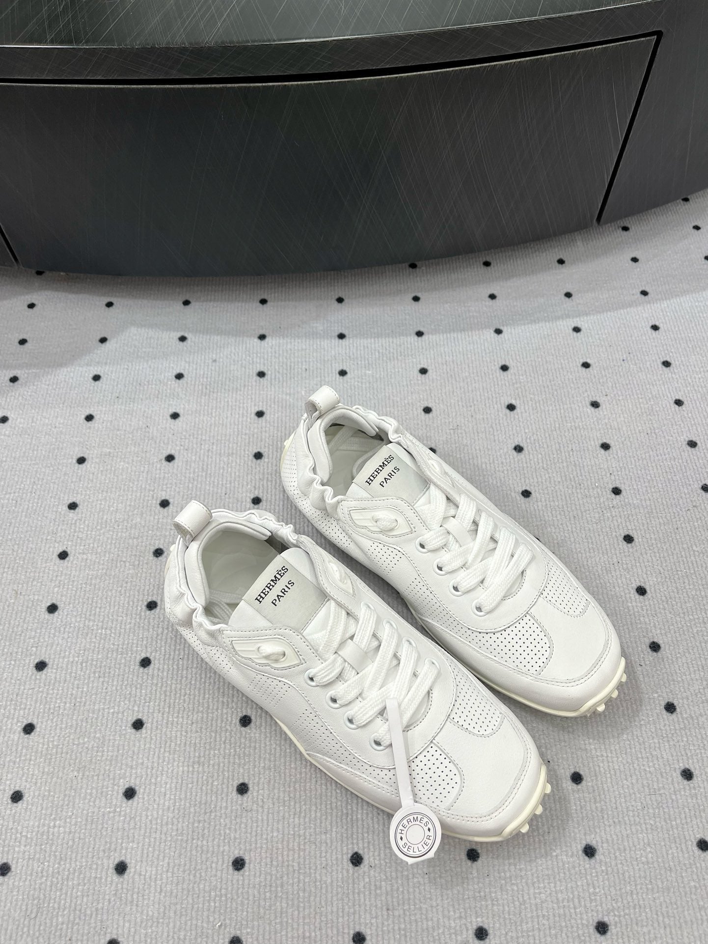 HERMES TRAIL SNEAKER IN WHITE CALFSKIN