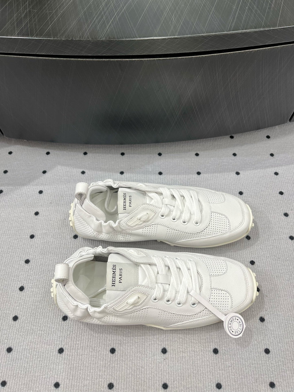 HERMES TRAIL SNEAKER IN WHITE CALFSKIN
