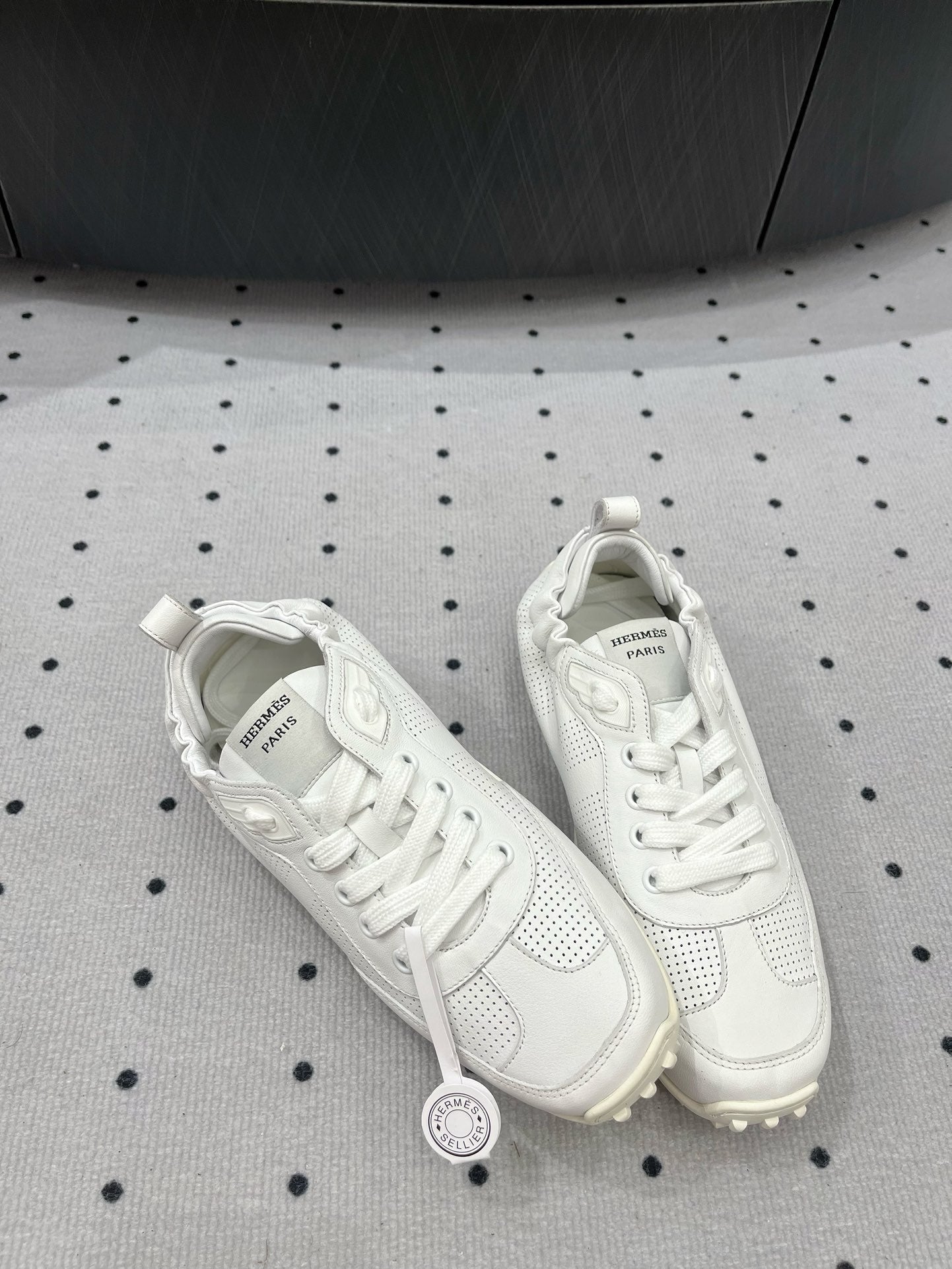 HERMES TRAIL SNEAKER IN WHITE CALFSKIN