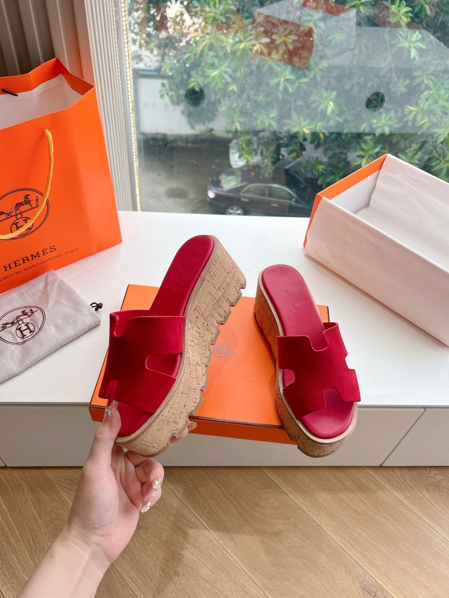 HERMES EZE 65 SANDAL CHERRY SUEDE