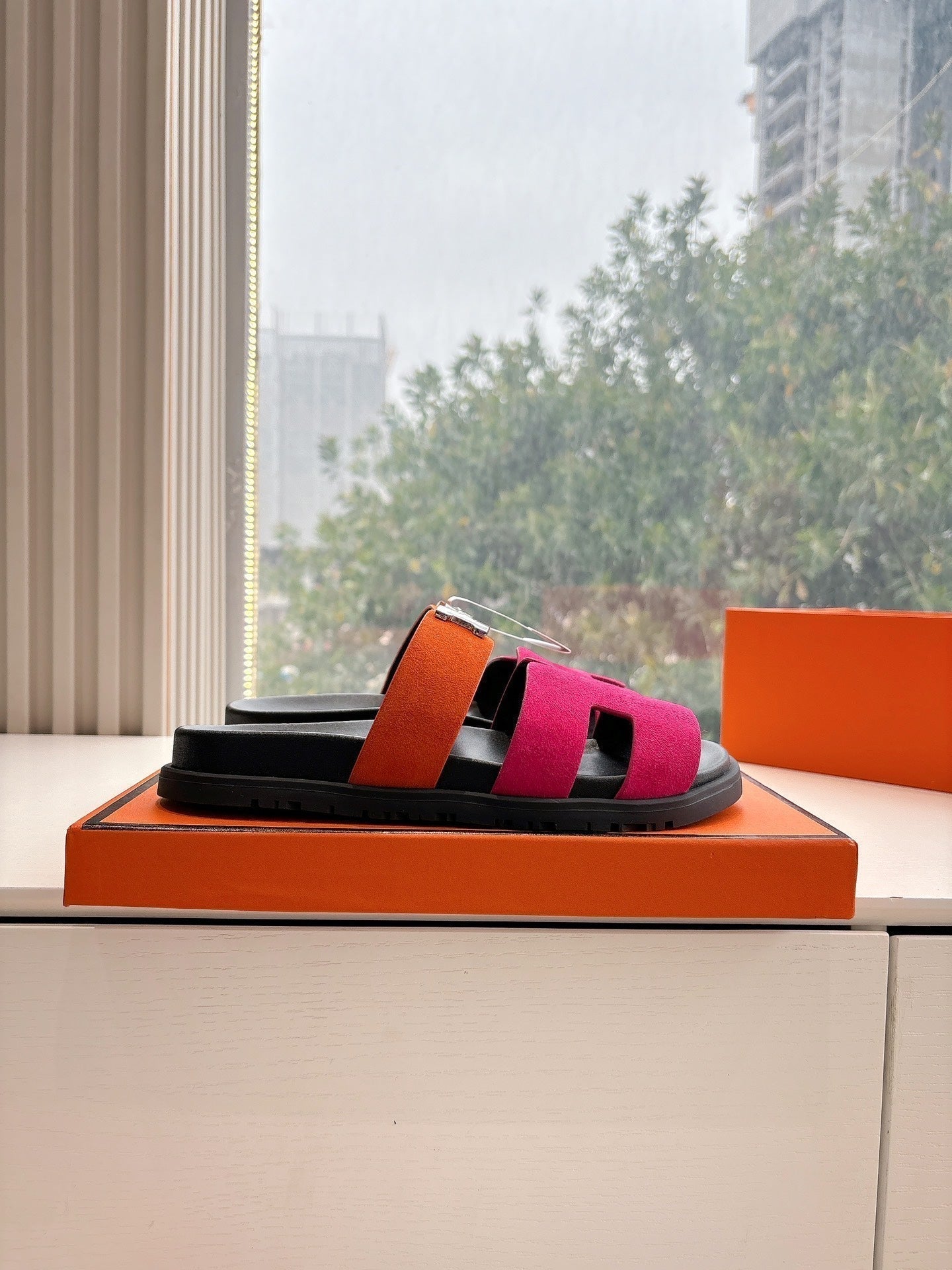 HERMES CHYPRE SANDAL IN DARK PINK MIX ORANGE SUEDE