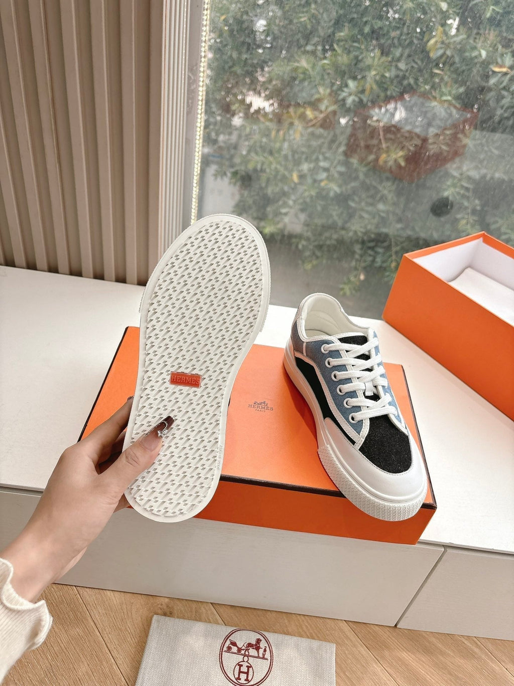 HERMES GET SNEAKER IN BLACK MIX LIGHT BLUE CANVAS AND CALFSKIN