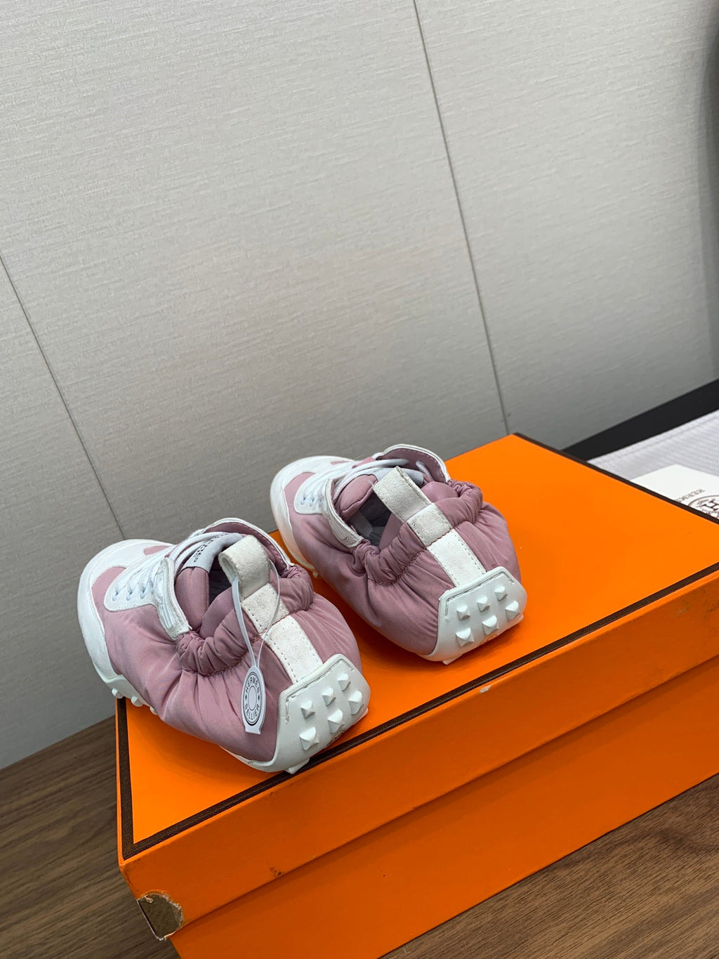 HERMES SKATEBOARD SHOES LIGHT GRAY MIX DARK PINK CALFSKIN