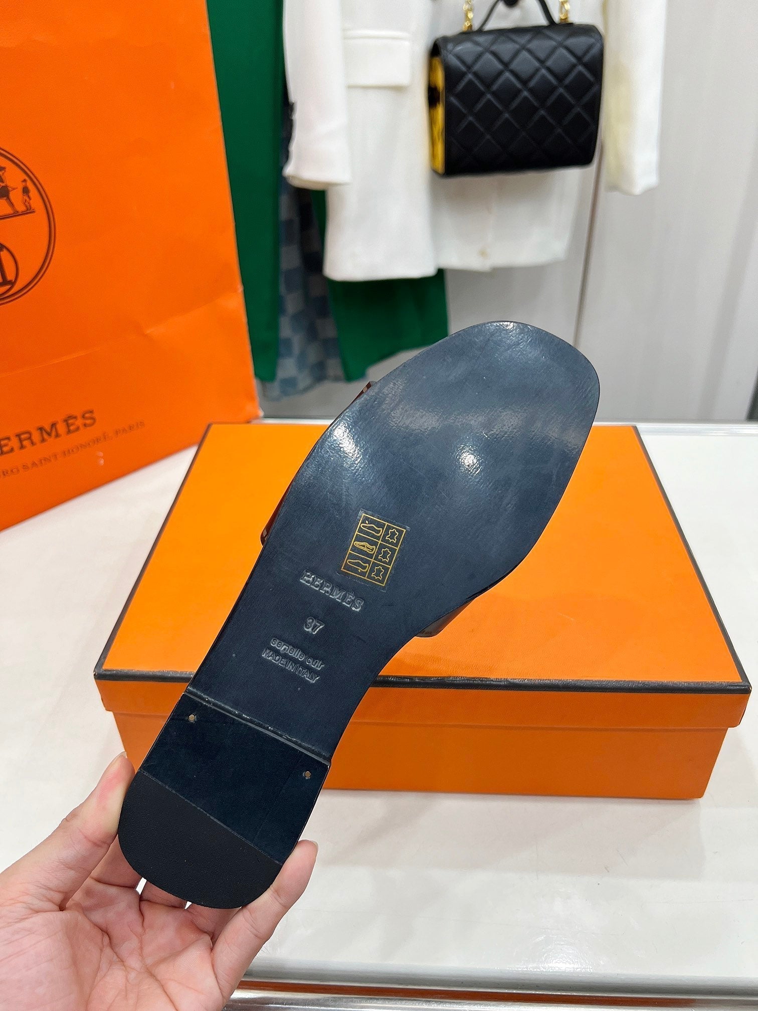 HERMES IDIOMA SANDAL IN BLACK CALFSKIN