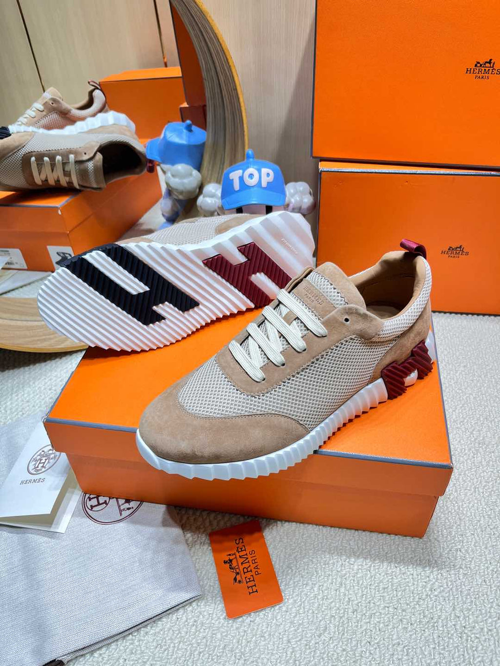 HERMES BOUNCING SNEAKER IN PEANUT BROWN SUEDE AND WHITE KNIT