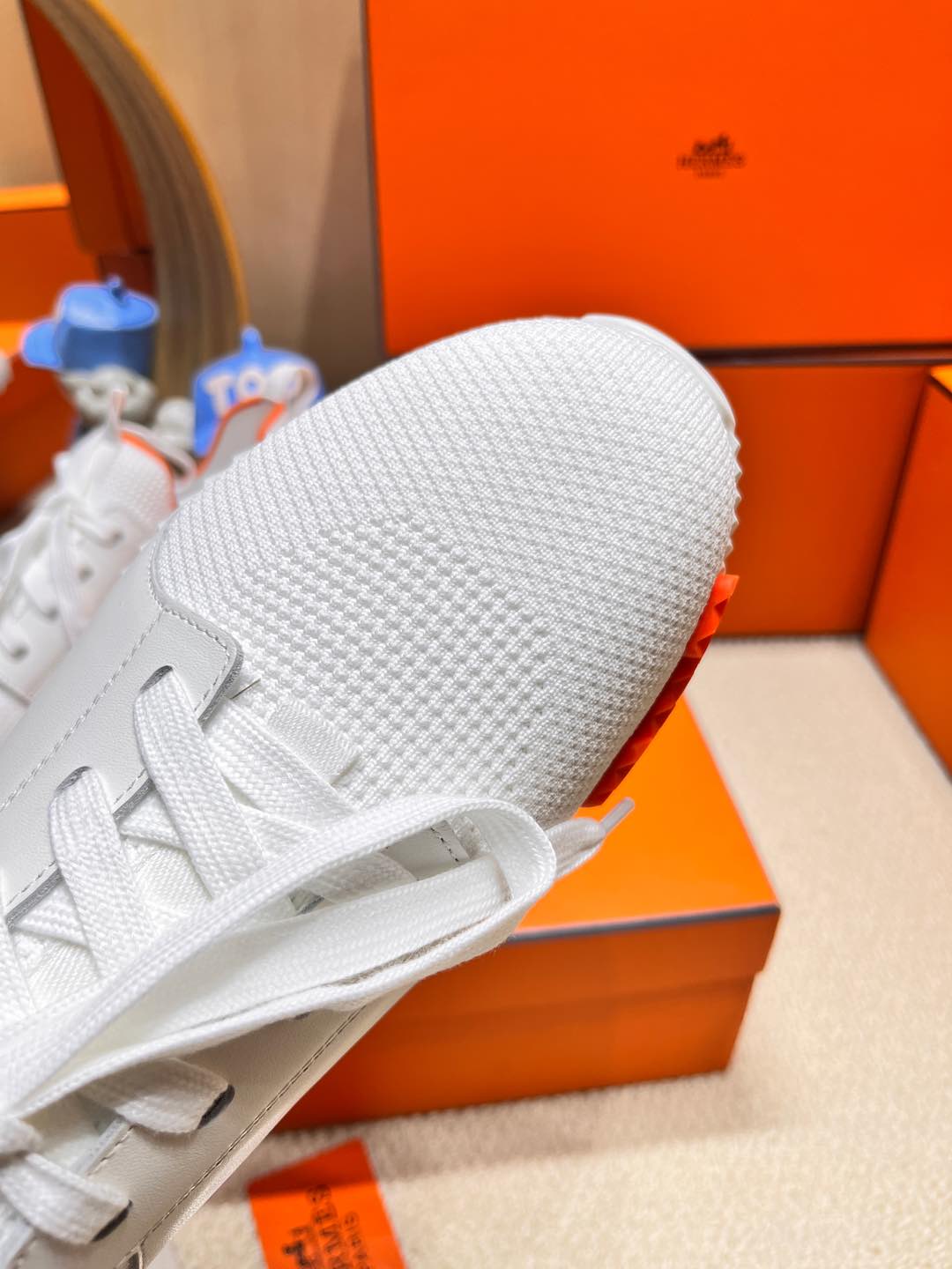 HERMES DEPART SLIP-ON SNEAKER IN FULL WHITE KNIT AND CALFSKIN