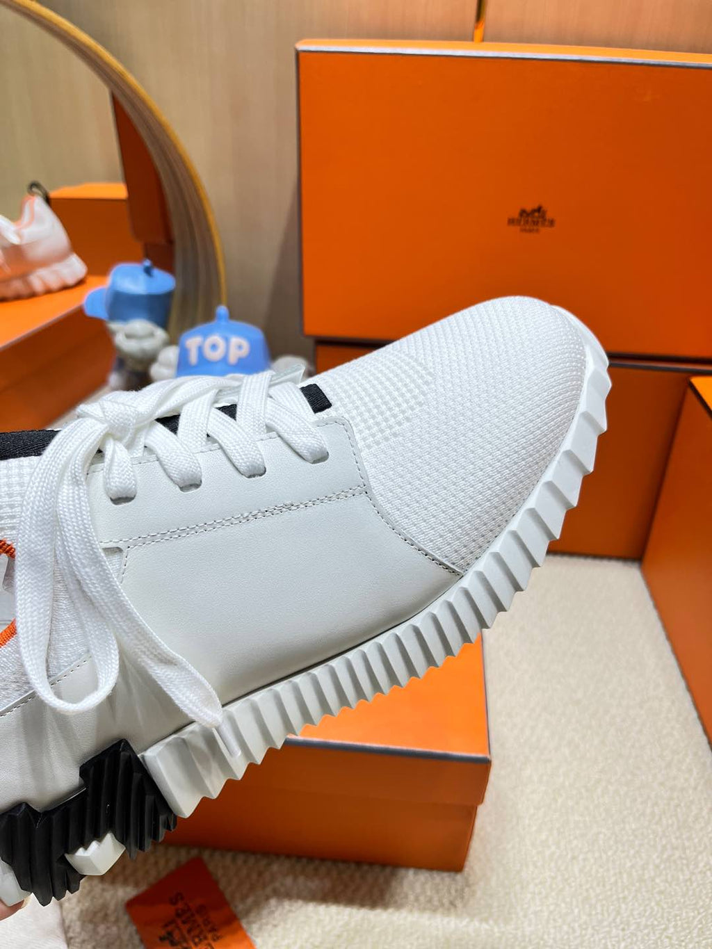 HERMES DEPART SLIP-ON SNEAKER IN WHITE KNIT AND CALFSKIN