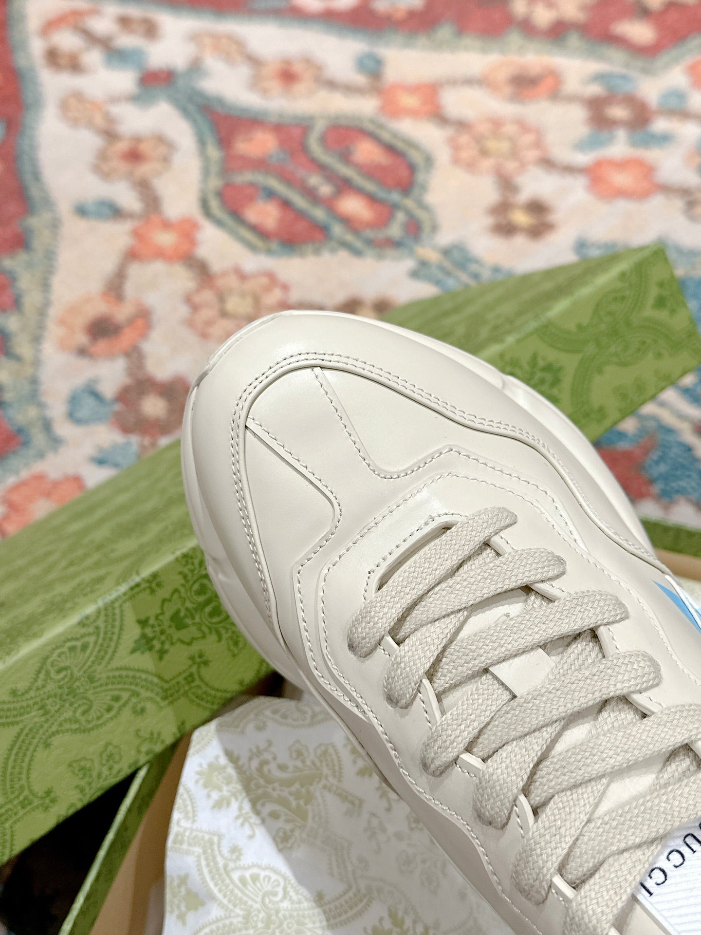 GUCCI RHYTON LOGO TRAINER WHITE CALFSKIN