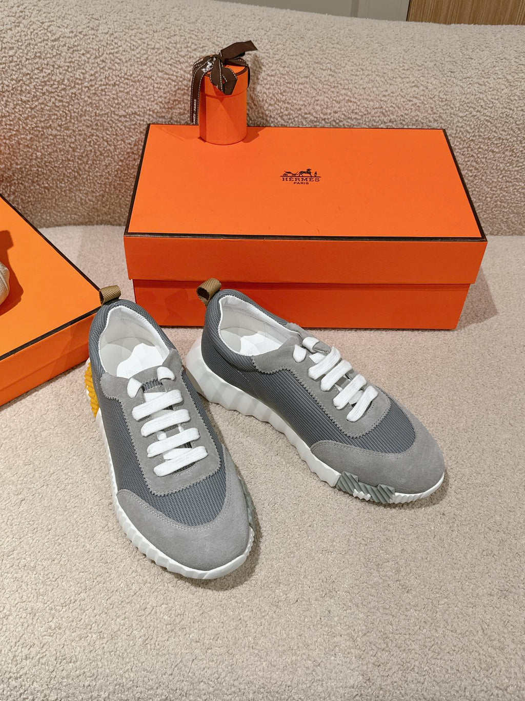 HERMES MAINLAND SNEAKER IN ASH GRAY SUEDE AND SHARK GRAY BREATHABLE MESH FABRIC 959350