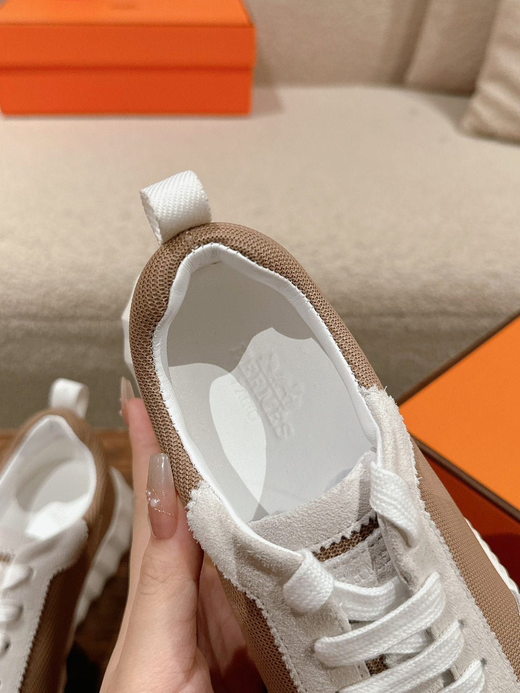 HERMES MAINLAND SNEAKER IN PALE GRAY SUEDE AND LIGHT BROWN BREATHABLE MESH FABRIC