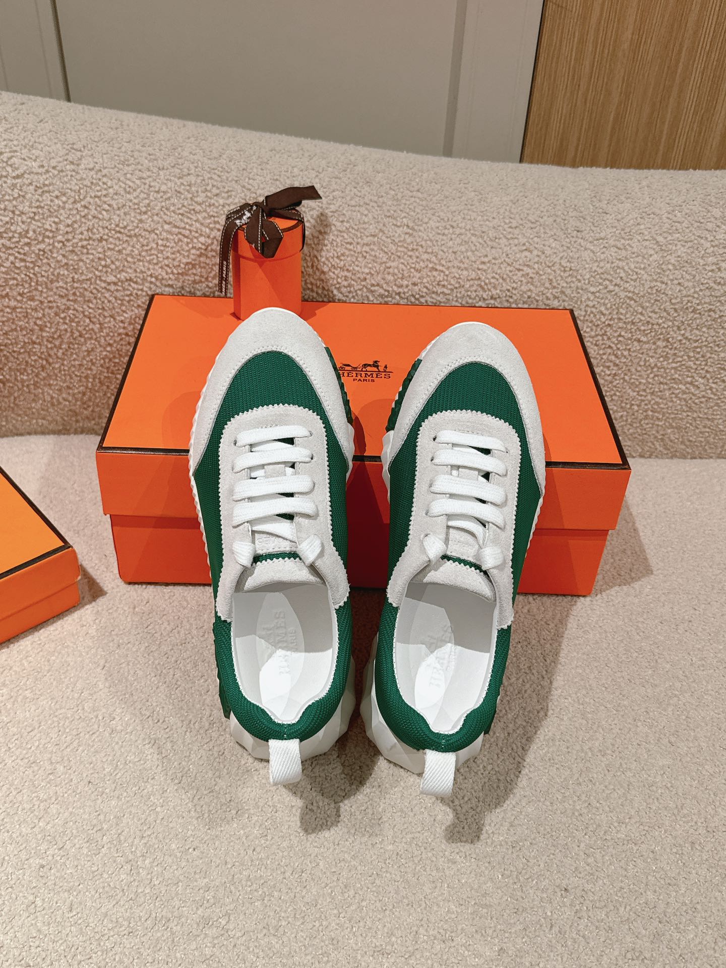 HERMES MAINLAND SNEAKER IN PALE GRAY SUEDE AND FOREST GREEN BREATHABLE MESH FABRIC
