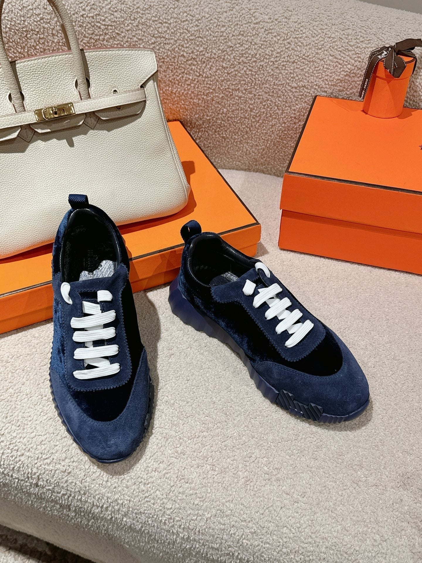 HERMES MAINLAND SNEAKER IN NAVY BLUE SUEDE AND BLACK VELVET